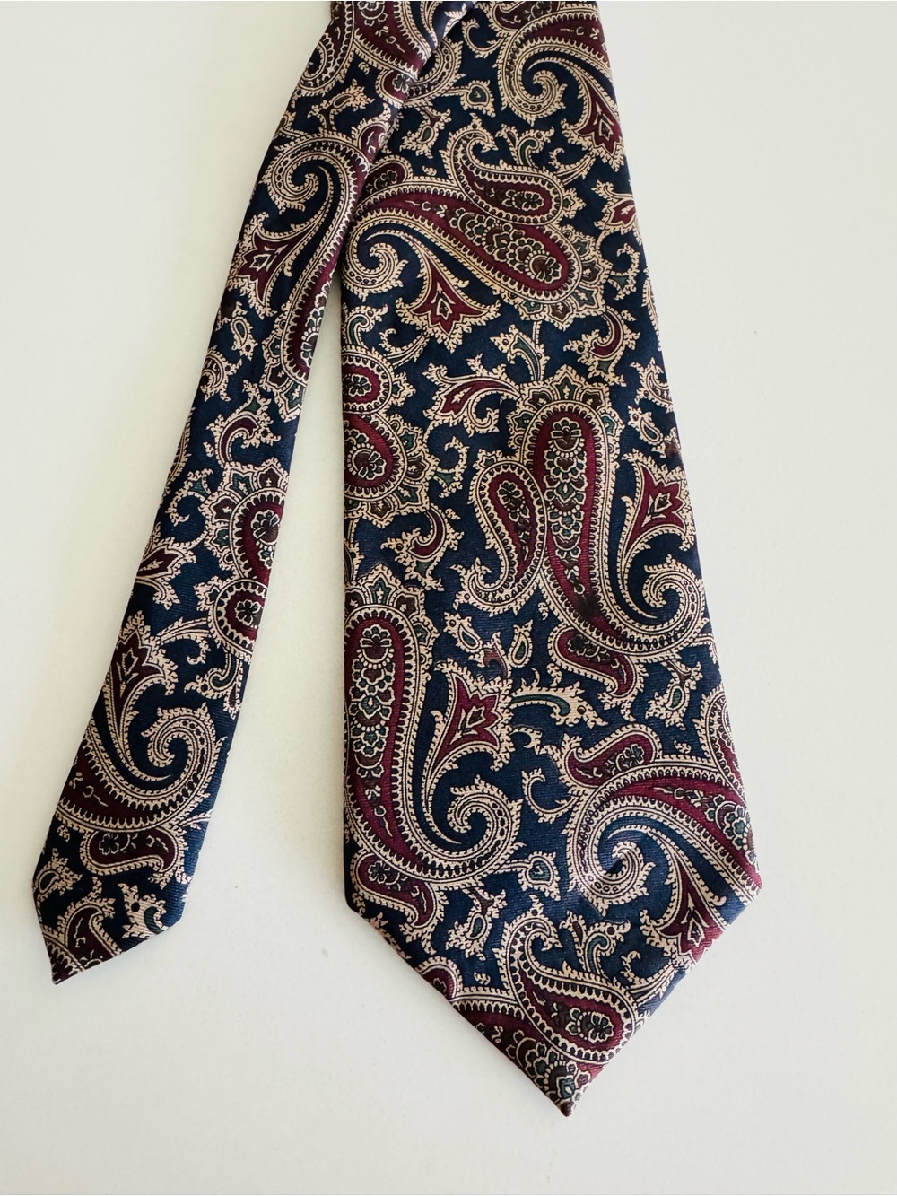 Christian Dior Vintage 100% Silk Navy Burgundy Paisley Classic Men’s Necktie